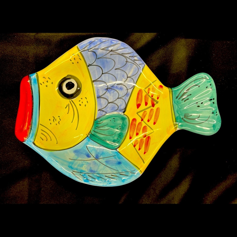 Desuir Vietri Int. #5  Fish Bowl/ Platter (Made in ITALY) hand painted.